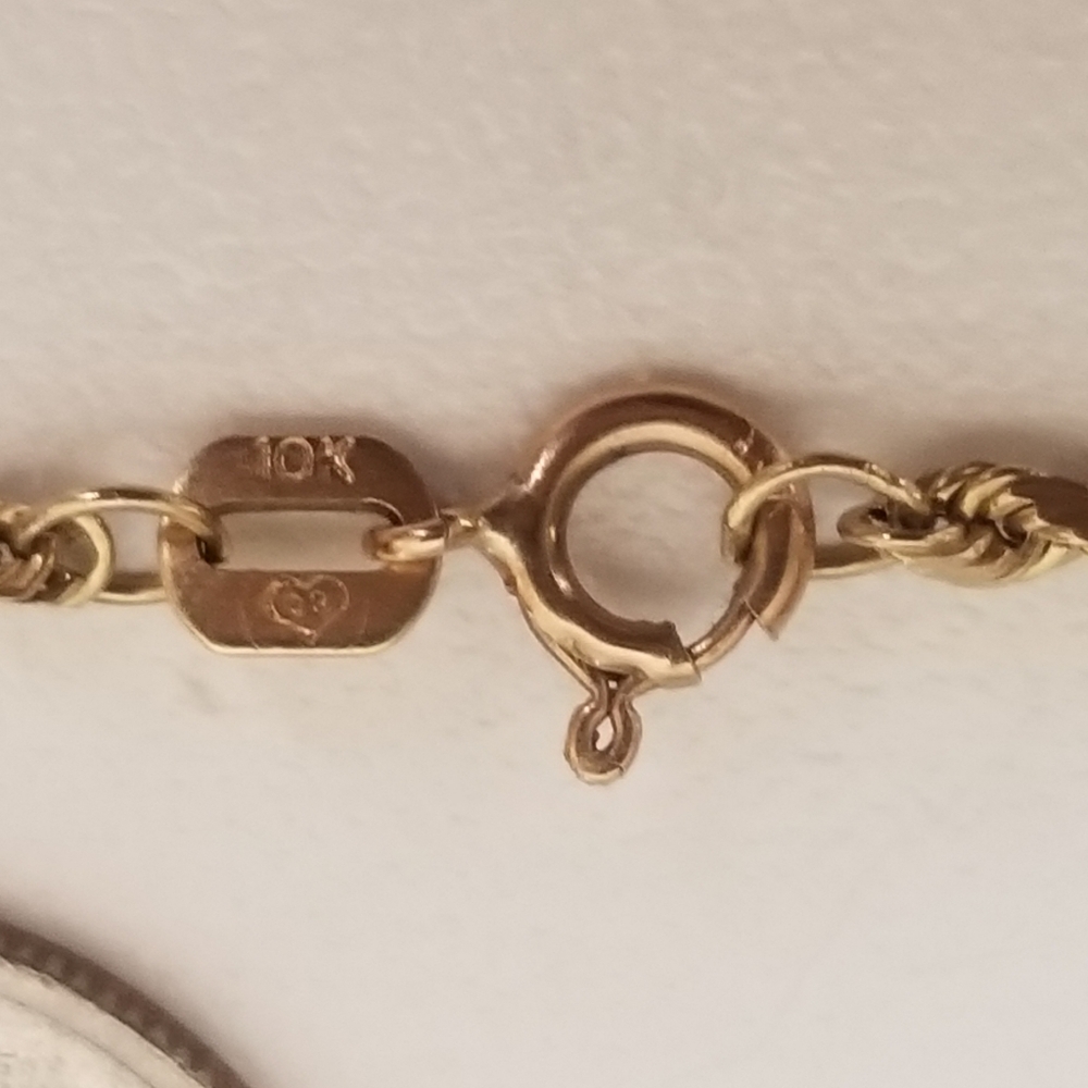 10K Gold Rope Chain - Picture 9 of 9